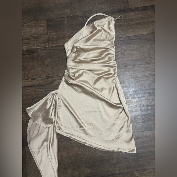 BABYBOO Avery Mini Dress Champagne Size XS - Picture 8 of 12